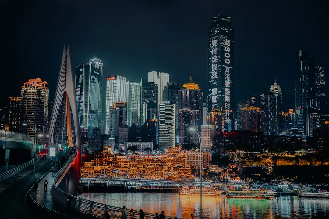 基于人工智能的智能系统开发实践：厦门企业数字化升级中的技术架构解析