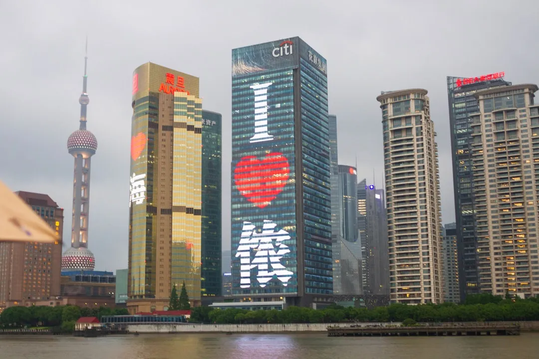 懂先生AI软件开发：智能系统项目交付流程与规范解析